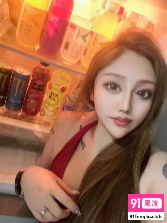 铁西大乳纹身妹